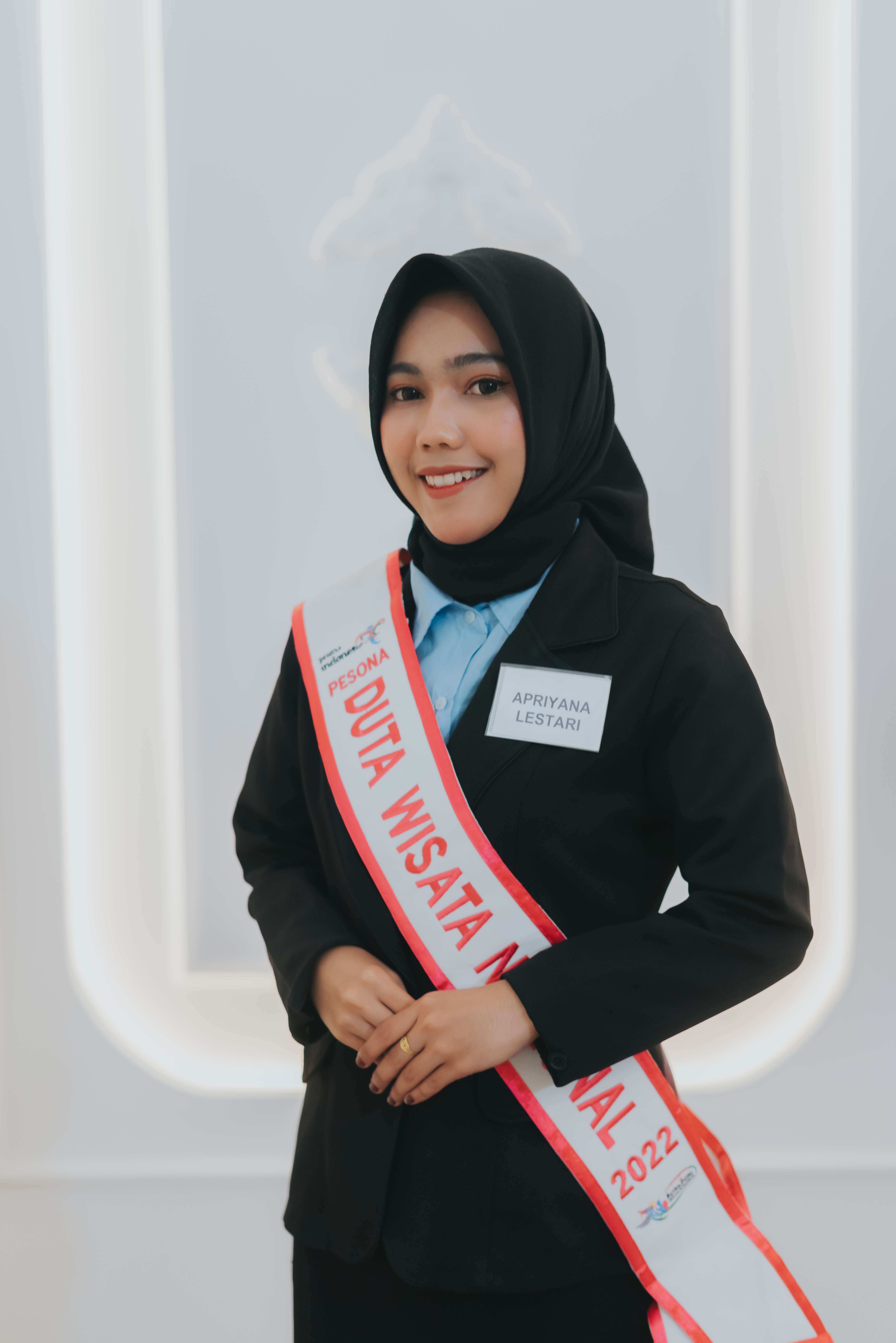 APRIYANA LESTARI